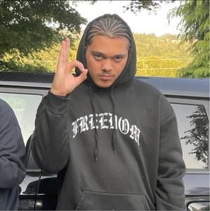 Meet your Posher, Ethan